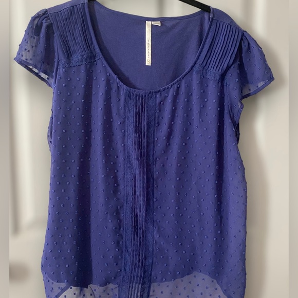 LC Lauren Conrad Tops - LC Lauren Conrad Blue Textured Blouse